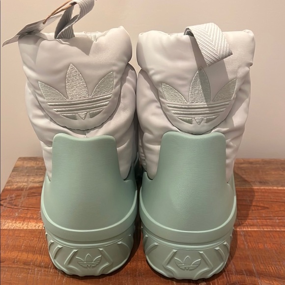 Adidas Mint Green Winter Boots, Women’s 6.5 - Picture 4 of 6